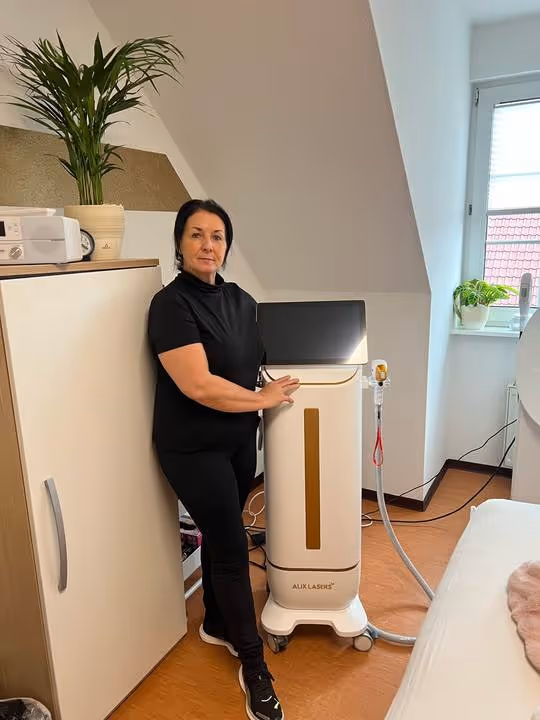 Petra L. — Kosmetikinstitut · Germany